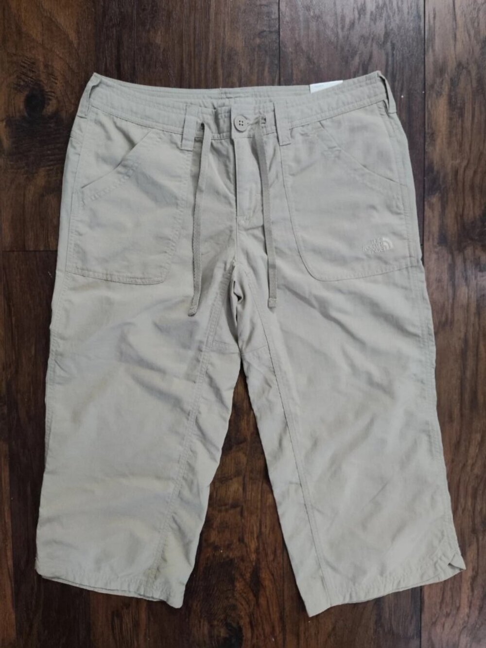 The North Face Womens 6 Khaki Relaxed Fit Drawstring Capri Pants NWT